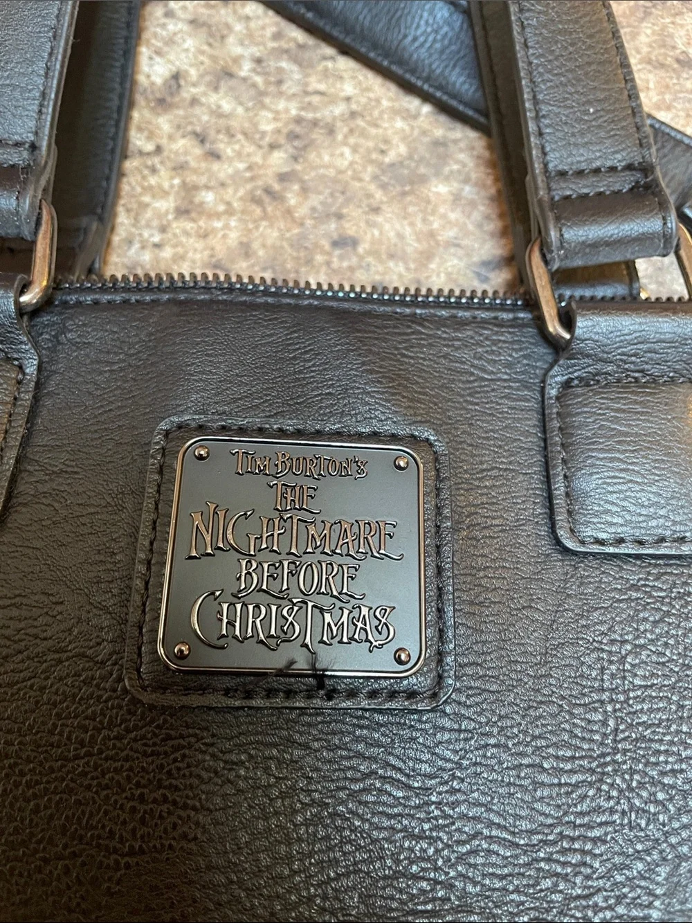 N/A stylish black